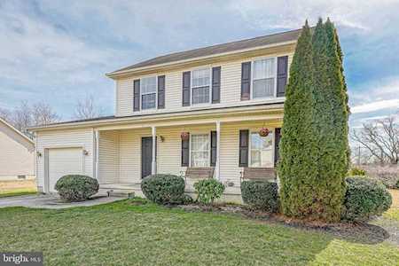 100 Rose Ct Sicklerville, NJ 08081
