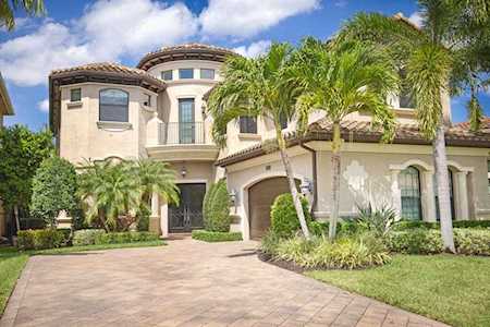 8293 Banpo Bridge Way Delray Beach, FL 33446