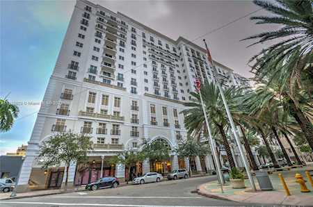 10 Aragon Ave #1220 Coral Gables, FL 33134