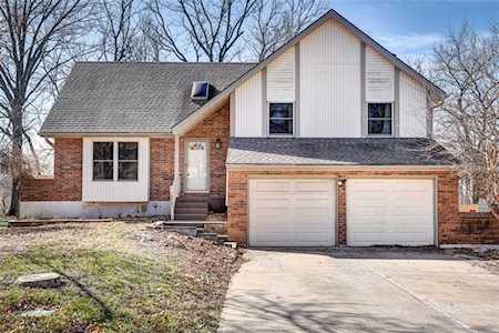 19701 E 14th St Independence, MO 64056