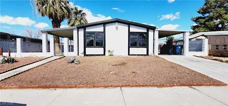 5236 Sir James Way Las Vegas, NV 89110