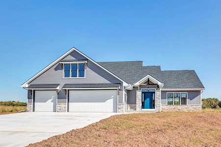 1450 Chickory Ct De Pere, Town of Lawrence, WI 54115