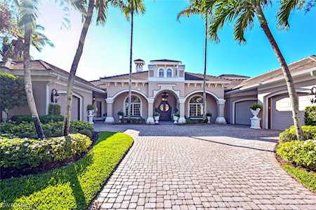 2630 Finchley Ln Naples, FL 34105
