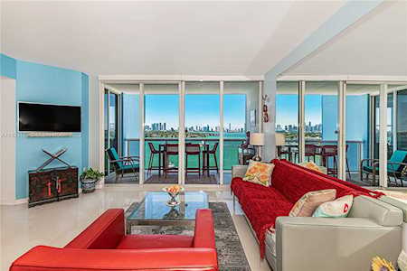 1800 Sunset Harbour Dr #1608 Miami Beach, FL 33139