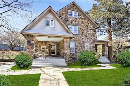 63 Chestnut Street Dobbs Ferry, NY 10522