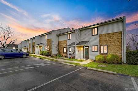6498 Quintessa Court Dayton, OH 45449