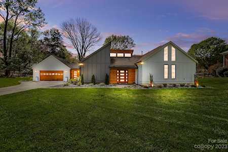 6428 Shaftesbury Ln Charlotte, NC 28270