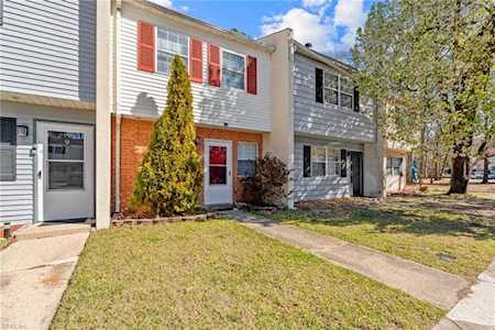 11 Betty Lee Place Newport News, VA 23602