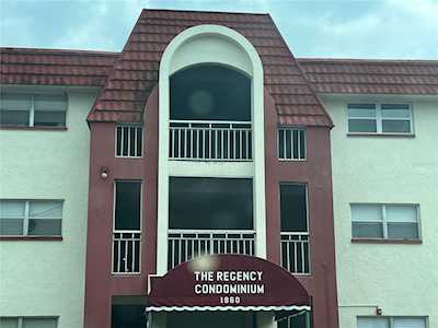 1860 Massachusetts Ave NE #101 St. Petersburg, FL 33703