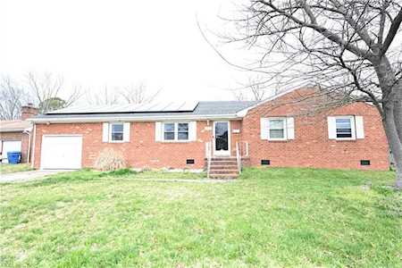 3436 Petunia Cres Virginia Beach, VA 23453