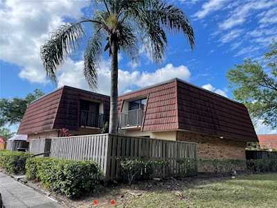 2611 6th Ct Palm Harbor, FL 34684