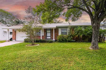 8330 Archwood CIRCLE Tampa, FL 33615