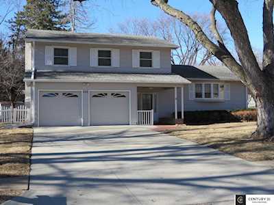 404 Kings Dr Bellevue, NE 68005