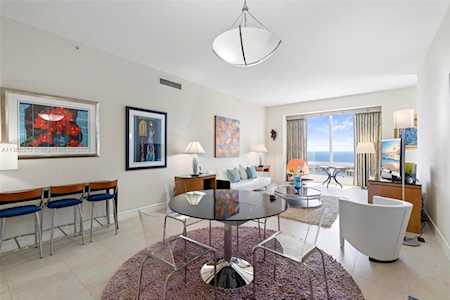 1425 Brickell Ave #42A Miami, FL 33131