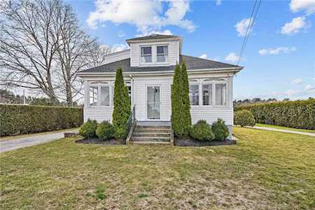 771 Pippin Orchard Rd Cranston, RI 02921
