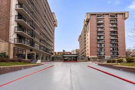 50 Longwood Ave #517 Brookline, MA 02446