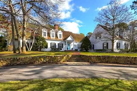284 Seapuit River Rd Barnstable, MA 02655