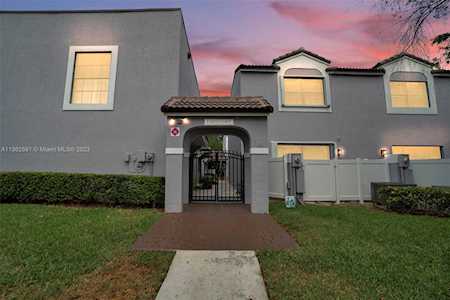 11691 NW 11th St #11691 Pembroke Pines, FL 33026