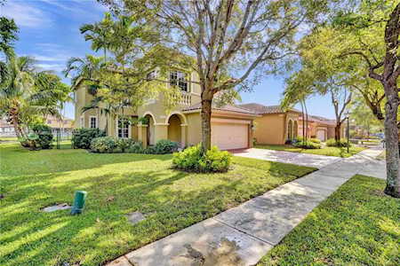 13933 SW 50th St Miramar, FL 33027