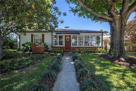 2445 Woodlawn CIRCLE W St. Petersburg, FL 33704