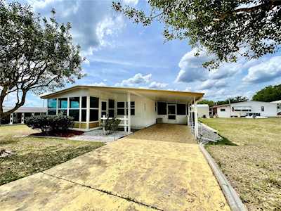 10135 Hamp Dr Dade City, FL 33525