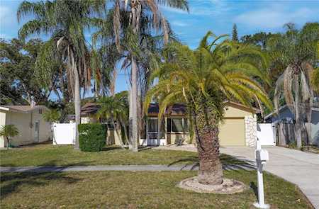 1155 San Remo Dr Largo, FL 33770