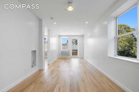 44 Euclid Ave #2-C Brooklyn, NY 11208