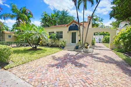 832 Majorca Ave Coral Gables, FL 33134