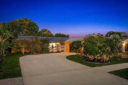 154 Chapel Lane Tequesta, FL 33469