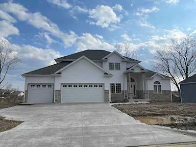 2331 Highlander Drive Warsaw, IN 46580