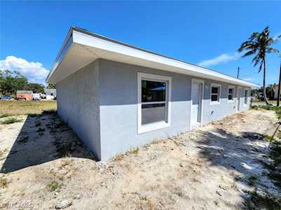 3141 Blount St Fort Myers, FL 33916
