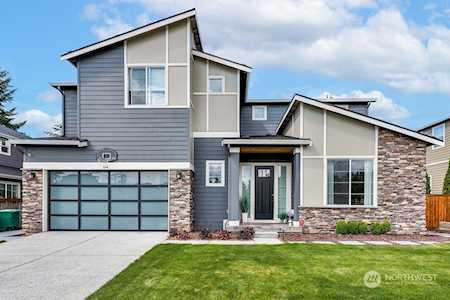 6166 NE 3rd Ct Renton, WA 98059
