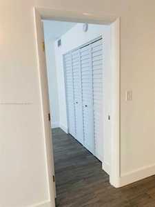600 NE 36th St #314 Miami, FL 33137