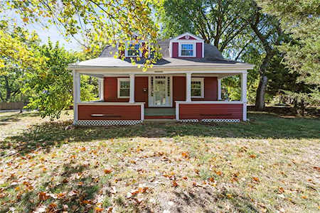 4701 Rockhill Rd Kansas City, MO 64110