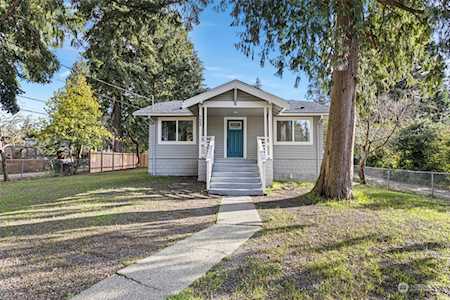 733 N 184th St Shoreline, WA 98133