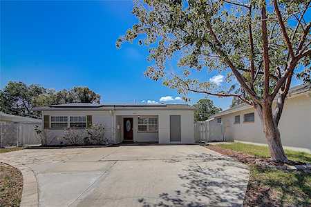 246 94th Ave N St. Petersburg, FL 33702
