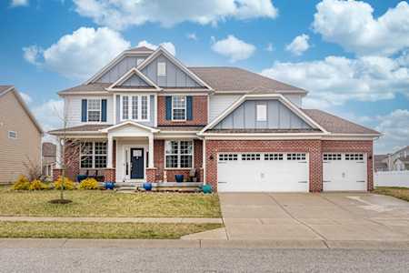 5111 Portchester Dr Whitestown, IN 46075