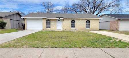 1913 Williamsburg Drive Plano, TX 75074