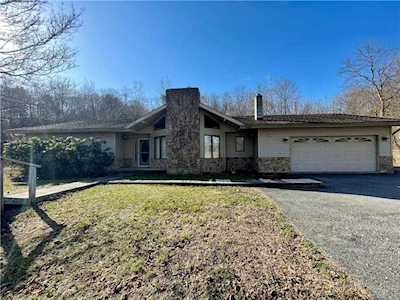 7112 Country Spring Rd New Tripoli, PA 18066