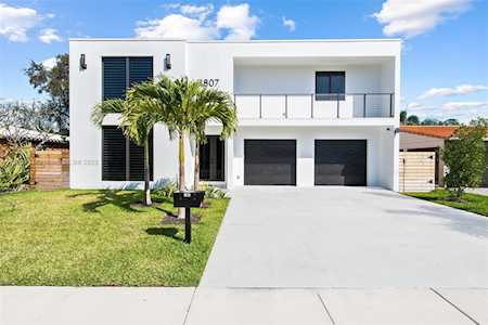 1807 NE 18th St Fort Lauderdale, FL 33305
