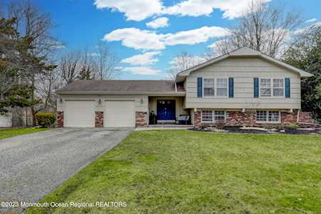 324 Pine Brook Rd Manalapan, NJ 07726