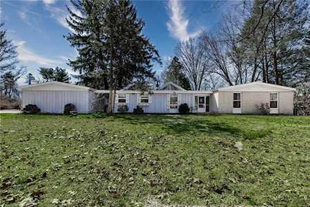 1574 Woodland Dr Bethlehem, PA 18015