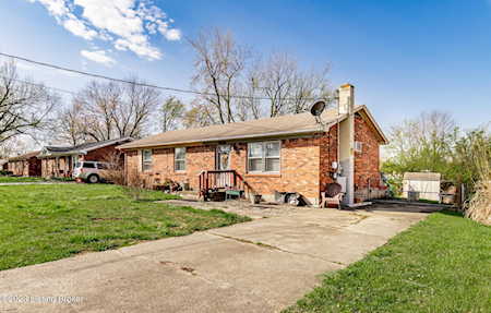335 Georgia Ave Mt Washington, KY 40047
