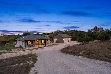 850 Springlake DR Dripping Springs, TX 78620