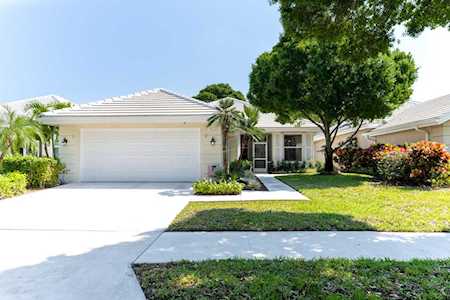 1023 Bedford Avenue Palm Beach Gardens, FL 33403