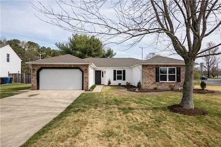 2308 Apple Tree Cres Virginia Beach, VA 23456