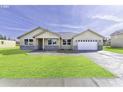 120 Amellia ST Castle Rock, WA 98611