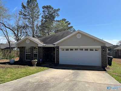 176 Jarrett Lane Madison, AL 35758