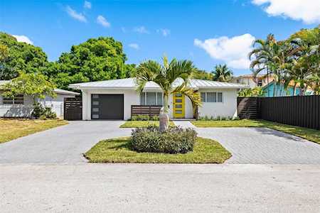 3530 NE 13th Ave Oakland Park, FL 33334