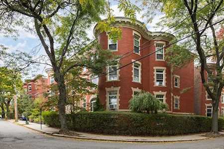 21 Strathmore Rd #3 Brookline, MA 02445